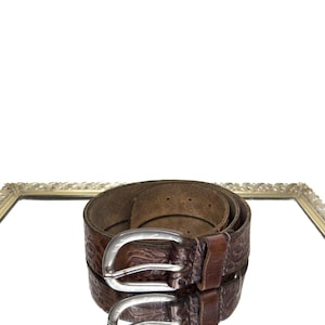 American eagle outfitters leather carved floral Silver Toned Buckle Genuine Leather belts unisex Size M