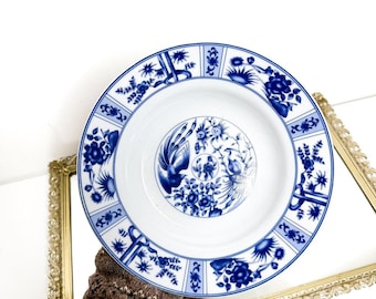 Vintage Japanische Blau & Weiß Chinoiserie Teller, Blumenvogel Design