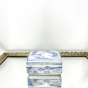 Antike Asiatische Tintenkasten Deckel Box Antike Asiatische Box Handbemalt Porzellanfarbe Paste Box Chinesische Ink Box Blau Weiß Chinoiserie