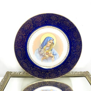 Vintage Crest O Gold Warrented 22K Mother Mary Decorative Plate Jesus Religion