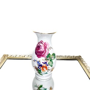 Beautiful Vintage Royal Porzellan Bavaria Germany Handarbeit Marked  Flower Pattern Vase with Gold trim