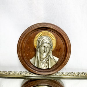 Stunning Vintage 7-1/4&quot; &#39;Mater Dolorosa&#39; Gilded Metal Bust on Wooden Plaque
