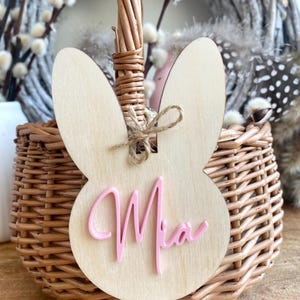 Oster-Anhänger personalisiert | Osterhase Name Pastell Rosa | Osterkörbchen-Anhänger | Osterstrauch | Holz | Geschenkanhänger | Platzkarte