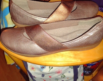 Clarks Leather Slip On Grey and Gold Womens Shoes