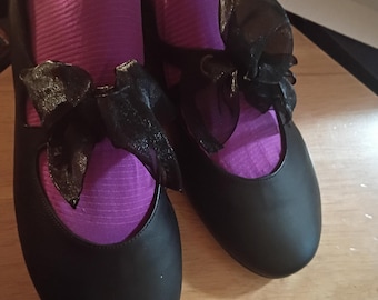 Hispanitas Vintage Leather Flats in Black