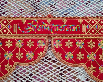 Toran de porte avec broderie Kachhi : lambrequin indien de 38 po. fait main à accrocher au mur