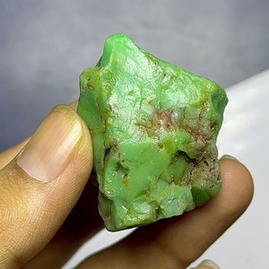 Raw Green Chrysoprase Chunk – 100% Natural Healing Crystal, Rough Gemstone Rock for Jewelry Making, Energy Work & Mineral Collection