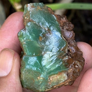 Raw Green Chrysoprase Chunk – 100% Natural Healing Crystal, Rough Gemstone Rock for Jewelry Making, Energy Work & Mineral Collection
