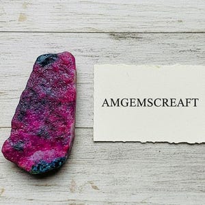 Zoisita rubí natural: piedra preciosa africana en bruto (23 x 40 mm, 90 quilates)