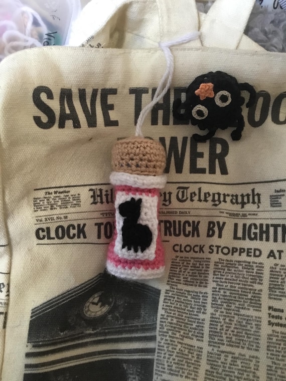 Llama Potion Lib Balm Holder, Crochet Pattern (intermediate