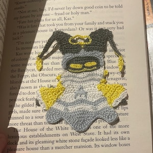 Squished Adam, Hazbin Hotel crochet pattern (intermediate free form crochet)