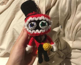 Caine, The Amazing Digital Circus crochet pattern (intermediate amigurumi)