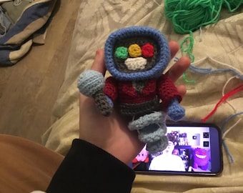 Trivia Bot (life series) crochet pattern (intermediate amigurumi)