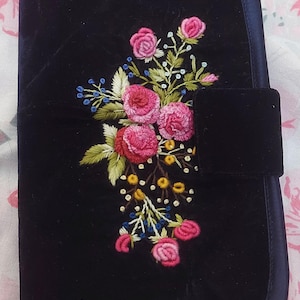 Velvet Floral Embroidered Clutch: Handmade Rose Bouquet Wallet