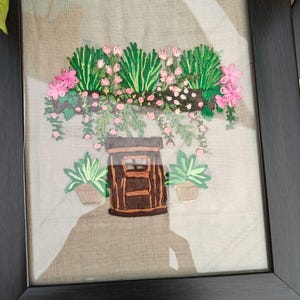 Hand Embroidered Doorway Wall Art – Framed Floral Embroidery Hoop, Botanical Home Decor, Handmade Textile Art Gift