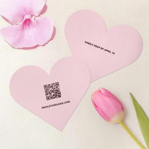 Inserção de código QR para convite de casamento, cartão RSVP online, cartão em formato de coração, cartão de detalhes do casamento, cartão anexo, gerador de código QR