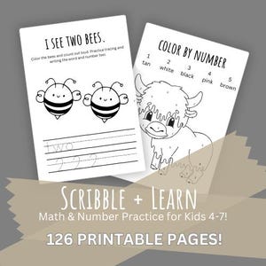 Op de afbeelding: Zwart-witte printbare kleurplaten voor kinderen. Eén pagina toont twee bijen met de tekst "Ik zie twee bijen" en de andere pagina toont een hooglandkoe met de tekst "Kleur per nummer".