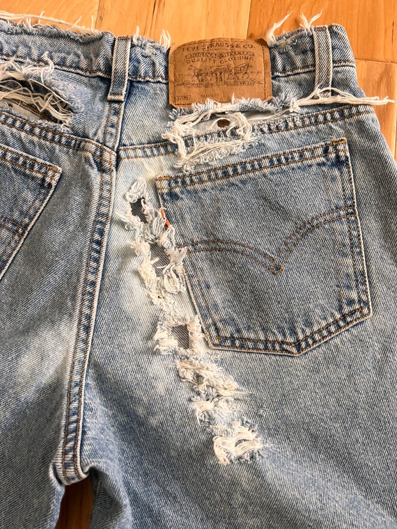 Orange Tab Distressed LEVI SIZE 28 Denim Shorts - image 3