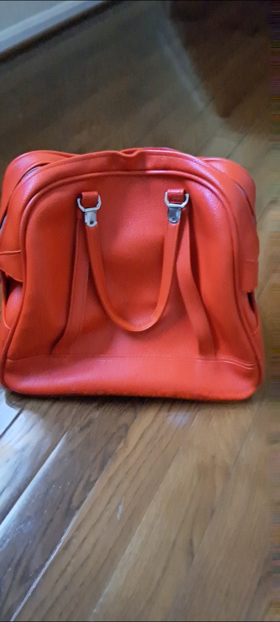 Red Vintsge Leather American Tourist Bag