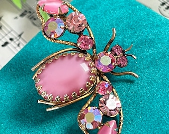 Regency Jewels Spilla con insetto alato rosa, mosca/ape, gioielli firmati vintage, Spring Bug