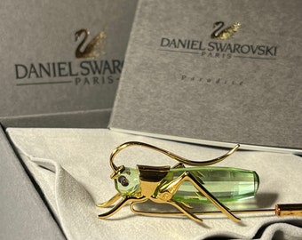 Daniel Swarovski Gold Plated Silver Chrysolite Grasshopper Insect Bug Stick Pin Crystal Paradise