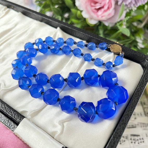 Chinese Export Bright Blue Irregular Faceted Glas… - image 8