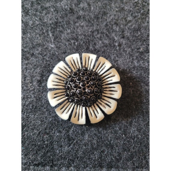 Vintage Black and White Flower Brooch/Pin - image 3