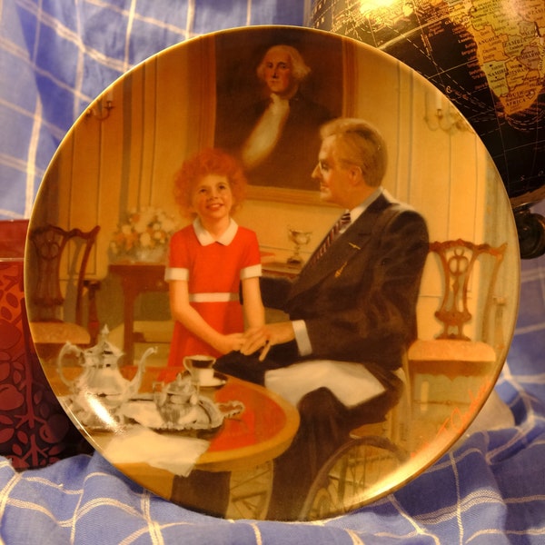 Aesthetic Vintage Knowles Limited Edition of “Tomorrow” Annie Collector’s Plate by William Chambers 1985