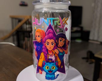 Personalized plastic mug featuring the K-pop warriors, a gift for fans, a fun K-pop gift