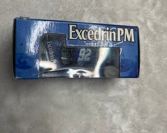 Vintage 2001 Limited Edition Jimmie Johnson Excedrin PM 92 1/64