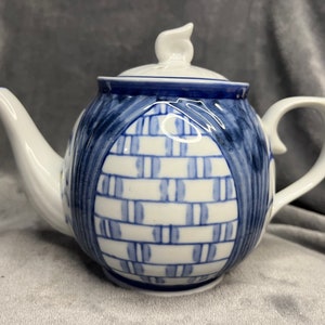 Vintage Tea Kettle Pot