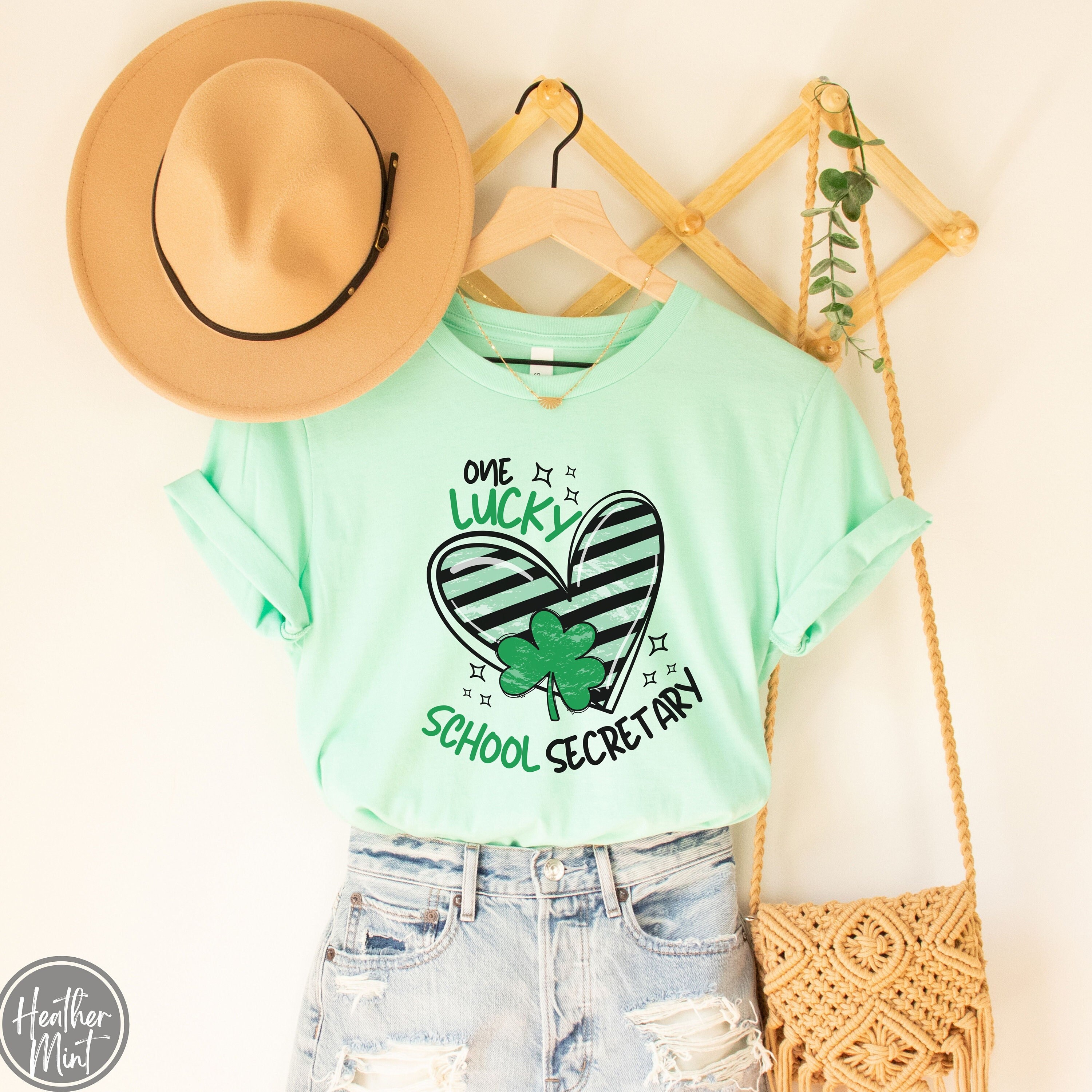 One Lucky School Secretary St Patrick's Day Irish T-Shirt One Lucky School Secretary St Patrick's Day Irish T-Shirt