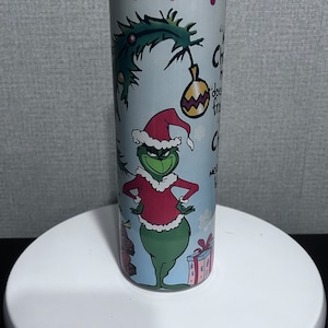 Misschien komt kerstmis, dacht hij, niet uit een winkel