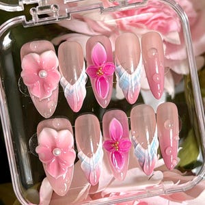 Pink Floral Bloom Press-On-Nägel - Handgeformte 3D-Blumen mit Perlen- und Goldperlen-Zentren, Ocean Vibe-Nagelspitzen für den Sommer