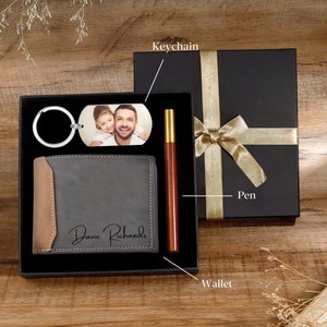 Individuelles Geschenkset für Männer, personalisierte gravierte Lederbrieftasche, Foto-Schlüsselanhänger, Stift, mit Box, Geschenkset für Vatertag, Papa-Geschenk, Geschenk für Opa