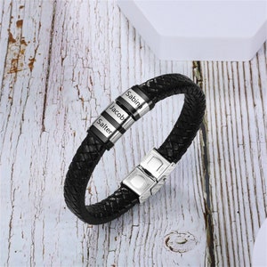 Pulsera de cuero personalizada para hombres, pulsera con cuentas negras plateadas, pulsera con nombre grabado personalizado de 1 a 6, regalo del Día del Padre
