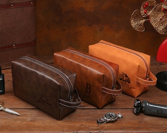 Custom Leather Toiletry Bag for Men, Personalized Leather Dopp Kit, Groomsmen Gifts, Gift for Him, Wedding Gifts, Gift for Dad