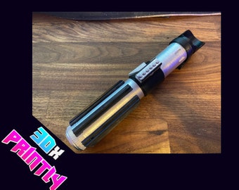 Rękojeść miecza świetlnego Dartha Vadera do cosplayu - drukowana w 3D w skali 1:1