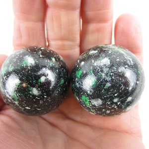2 boulders 35mm GREEN GALAXY Marbles Speckled glass ball