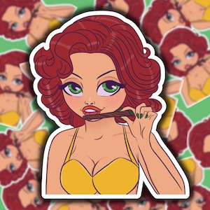 Può includere: Un adesivo con una donna dei cartoni animati con i capelli rossi, che indossa un costume da bagno giallo e tiene un sigaro marrone. La donna ha grandi occhi verdi e un'espressione giocosa.