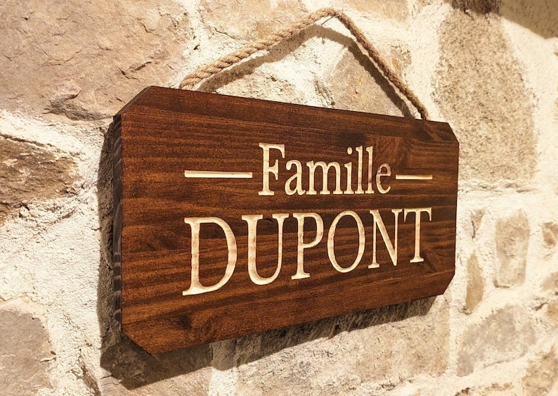 Pancarte en bois pour la famille personnalisable extérieur, panneau de maison en bois extérieur. image 1