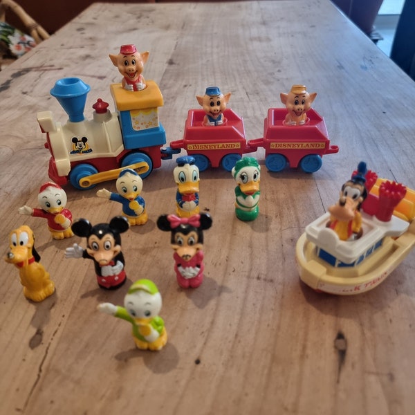 Petit train Disney et personnages vintage de 1986