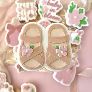 BABY Stamp and Cookie Cutter #094 - Baby sandals for sugar paste cookies