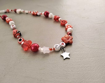 Mismatched red and white necklace, silver star necklace, beaded necklace, summer necklace, unique pieces, stainless steel star, gift.