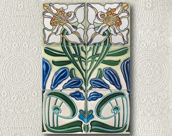 Luciano Ceramic Tileworks, "Motif" (6 pièces) Art Nouveau, Liberty, Jugendstil, en céramique en relief, fait main en Italie.