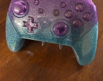 Controle Nintendo Switch One Pro translúcido com glitter degradê nas cores azul-campânula e azul: Pronto para envio!