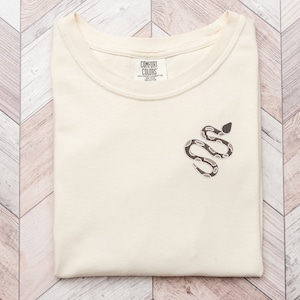 Minimalist Snake T-shirt, Embroidered Mini Snake Tee, Gift for Reptile Lovers, Serpent Top for Exotics Lover, Garment Dyed Comfort Color Top