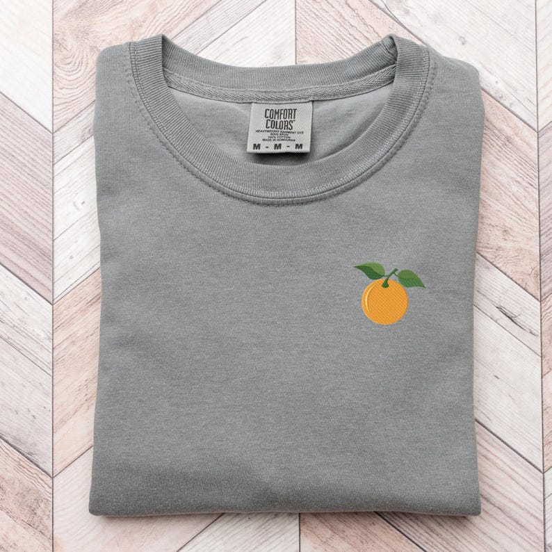 Broderad apelsinblomst-t-shirt: Minimalistisk fruktt-t-shirt, sommartopp Grey