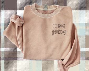 Embroidered Dog Mom Sweatshirt, Dog Dad Crewneck Pullover, Dog Mom Gifts, Dog Lover Shirt, Vintage Aesthetic Oversized Sweater, Pawprint