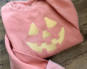 Embroidered Minimalist Pumpkin Face Crewneck Sweatshirt